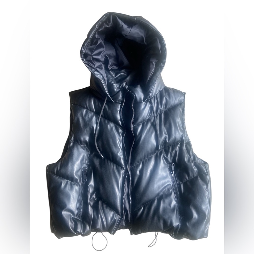 Love tree women’s Juniors Faux Leather puffer vest